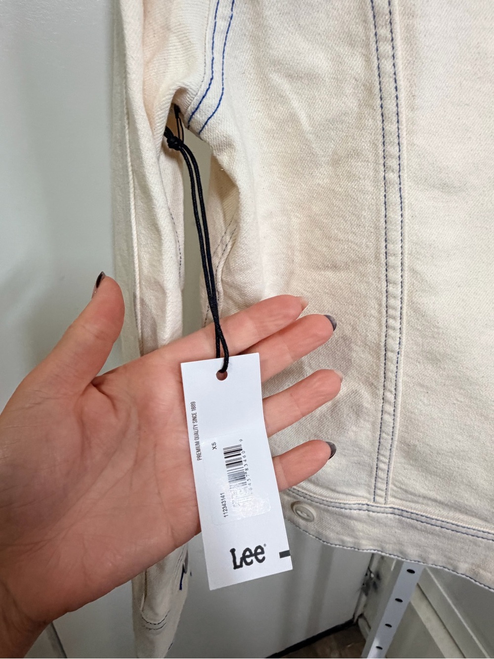 Lee Women’s Rider Loose Fit Denim jacket NWT - Picture 8 of 8